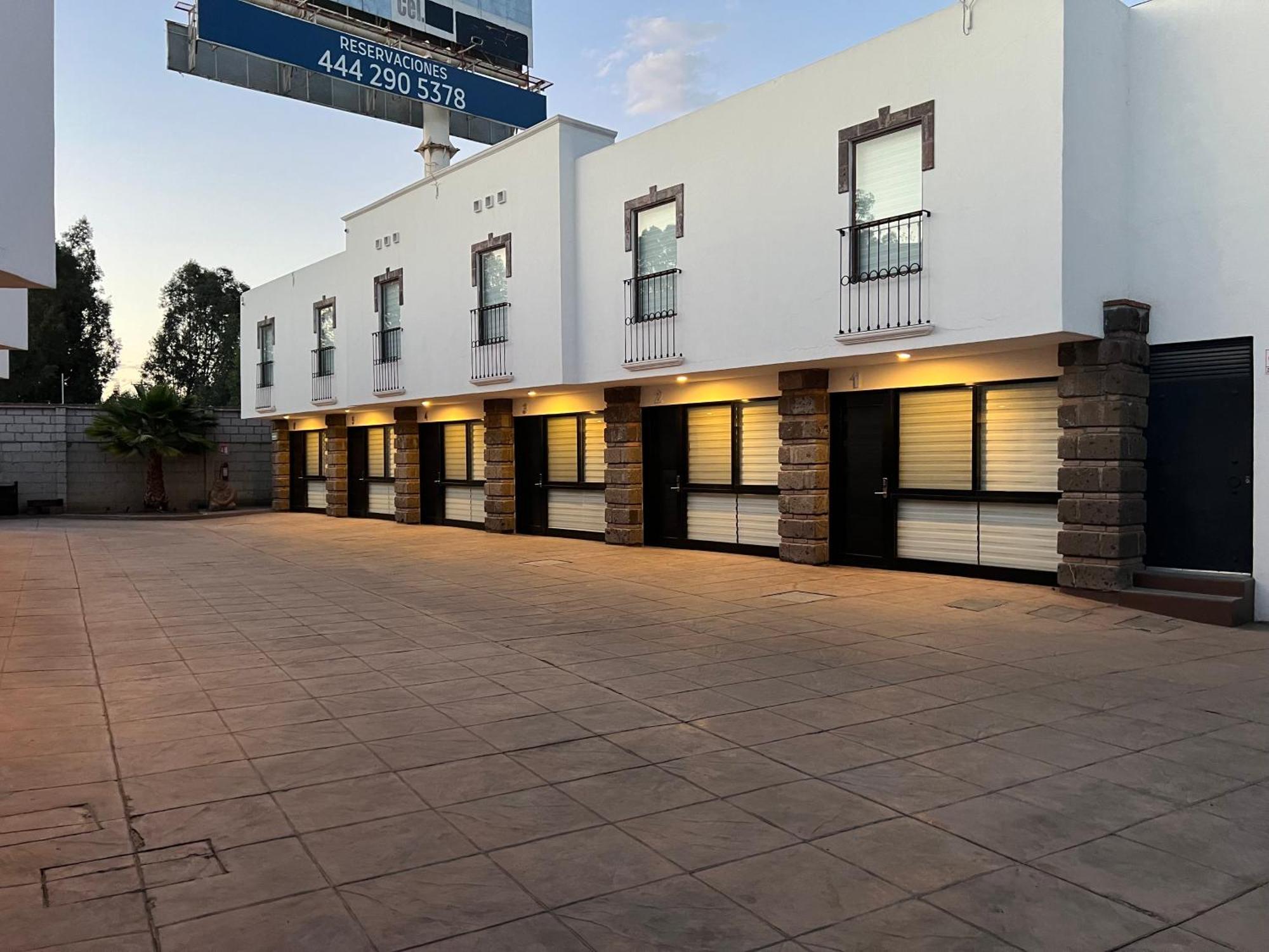 Qa Hotel Σαν Λουίς Ποτοσί Εξωτερικό φωτογραφία